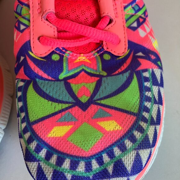 Women’s Stylish & Colorful Sketcher’s Memory Foam Shoes Size 7.5. - Picture 4 of 12